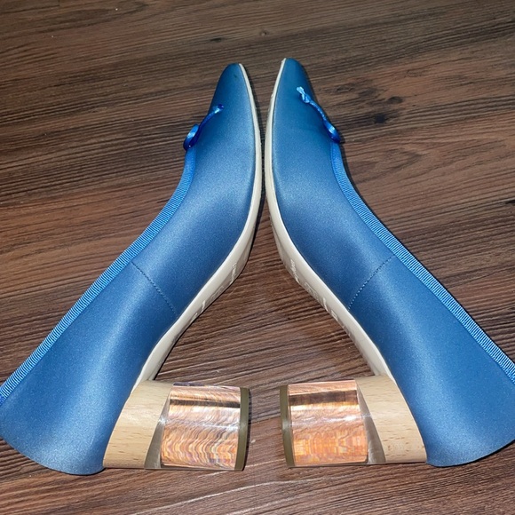 DONALD PLINER Asia Spain blue satin heels with clear heel & pointy toe!NEW&RARE - Picture 9 of 10